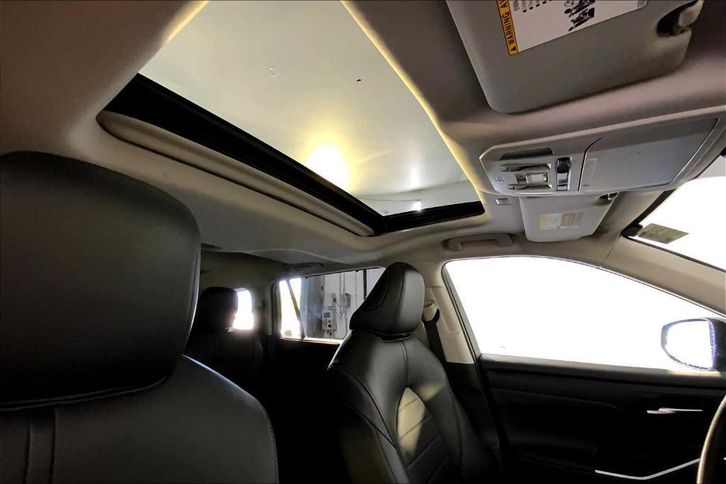 used 2020 Toyota Highlander car, priced at $26,988