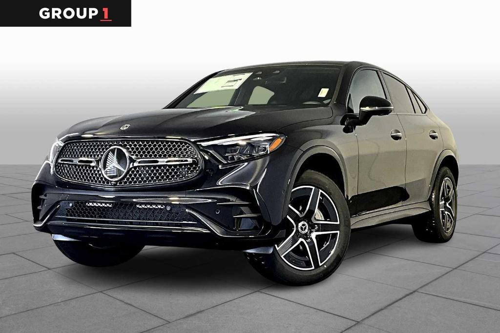 new 2025 Mercedes-Benz GLC 300 car, priced at $71,590