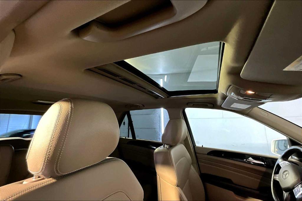 used 2015 Mercedes-Benz M-Class car, priced at $15,924