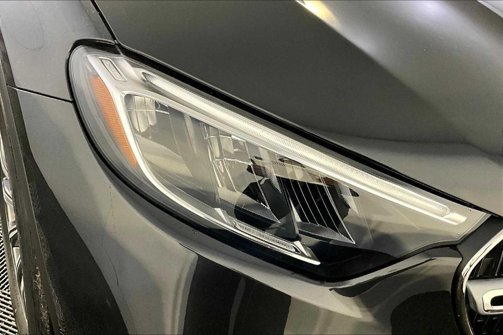 new 2025 Mercedes-Benz GLC 300 car, priced at $58,285