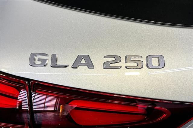 new 2025 Mercedes-Benz GLA 250 car, priced at $50,550