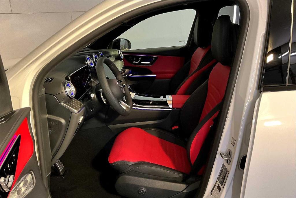 new 2025 Mercedes-Benz GLC 300 car, priced at $66,940