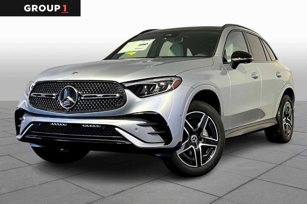new 2026 Mercedes-Benz GLC 300 car, priced at $61,835