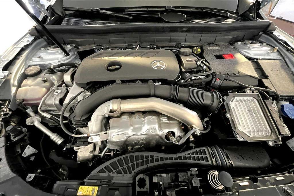 new 2025 Mercedes-Benz GLB 250 car, priced at $53,455