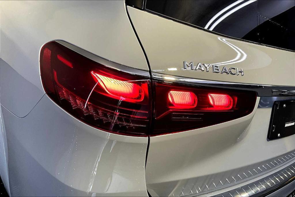 new 2025 Mercedes-Benz Maybach GLS 600 car, priced at $209,400