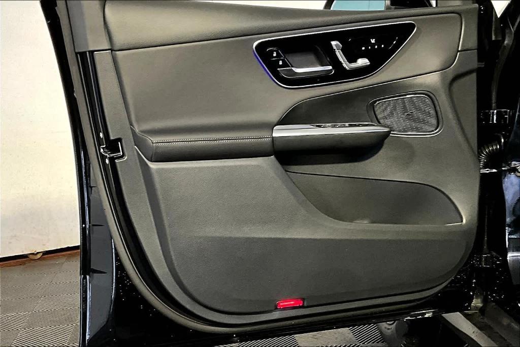 new 2025 Mercedes-Benz GLC 350e car, priced at $63,650