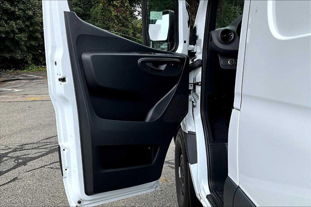 new 2025 Mercedes-Benz Sprinter 2500 car, priced at $63,210