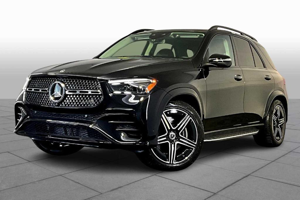 new 2025 Mercedes-Benz GLE 580 car, priced at $104,160