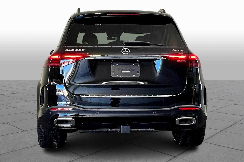 new 2025 Mercedes-Benz GLE 580 car, priced at $104,160