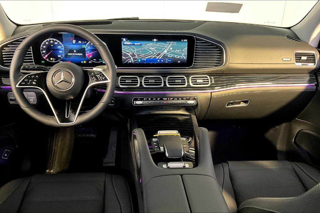new 2025 Mercedes-Benz GLE 580 car, priced at $104,160