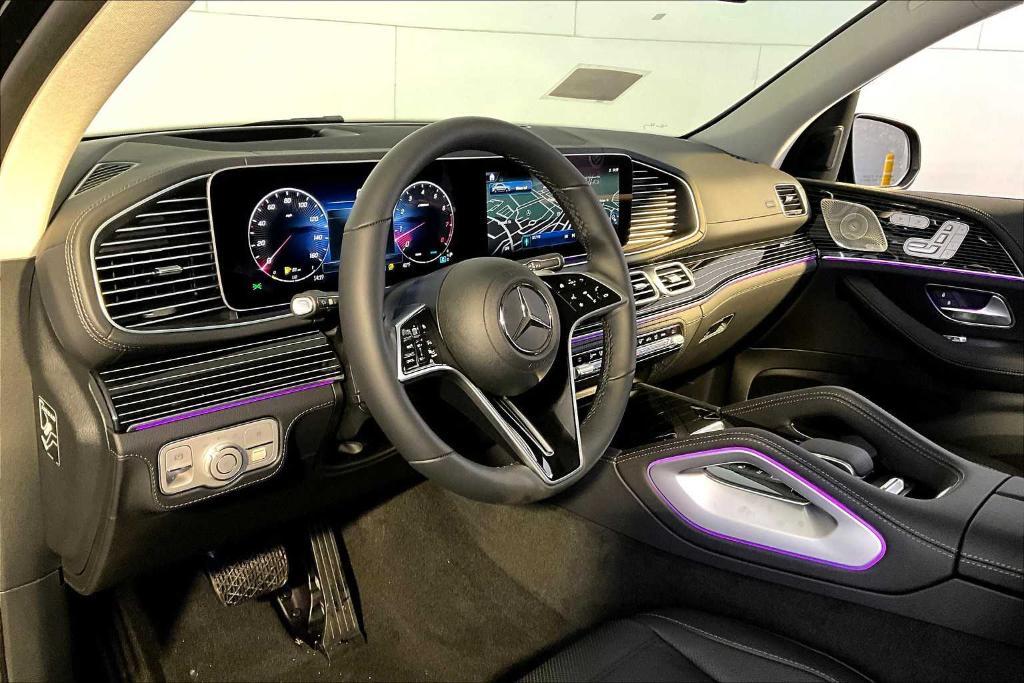 new 2025 Mercedes-Benz GLE 580 car, priced at $104,160
