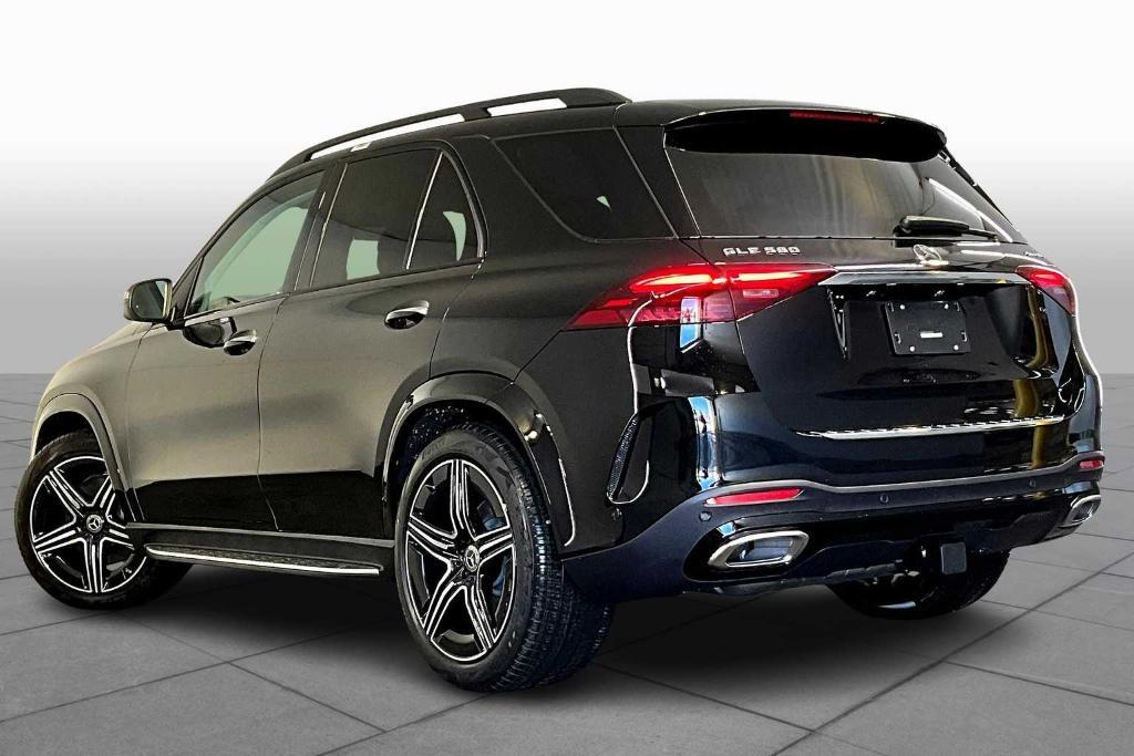 new 2025 Mercedes-Benz GLE 580 car, priced at $104,160