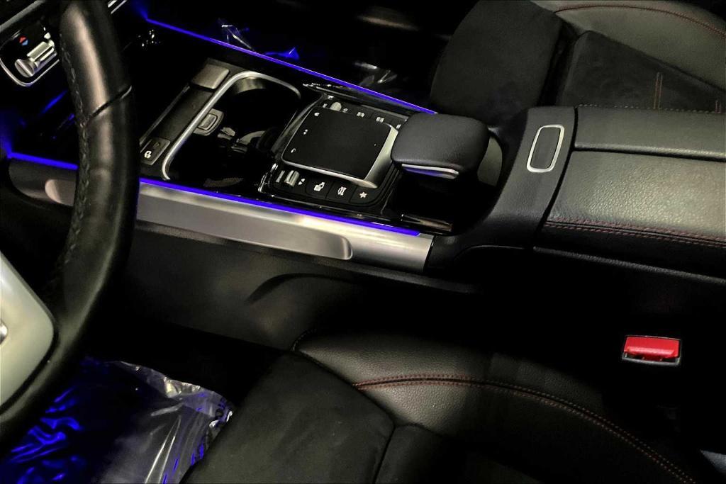 used 2022 Mercedes-Benz GLB 250 car, priced at $32,101