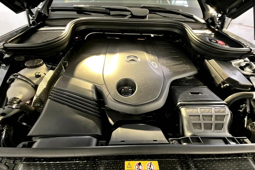 new 2025 Mercedes-Benz GLE 450 car, priced at $85,610