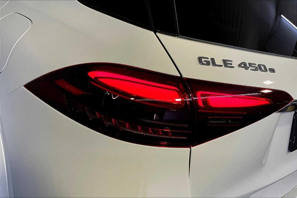 new 2025 Mercedes-Benz GLE 450e car, priced at $85,540