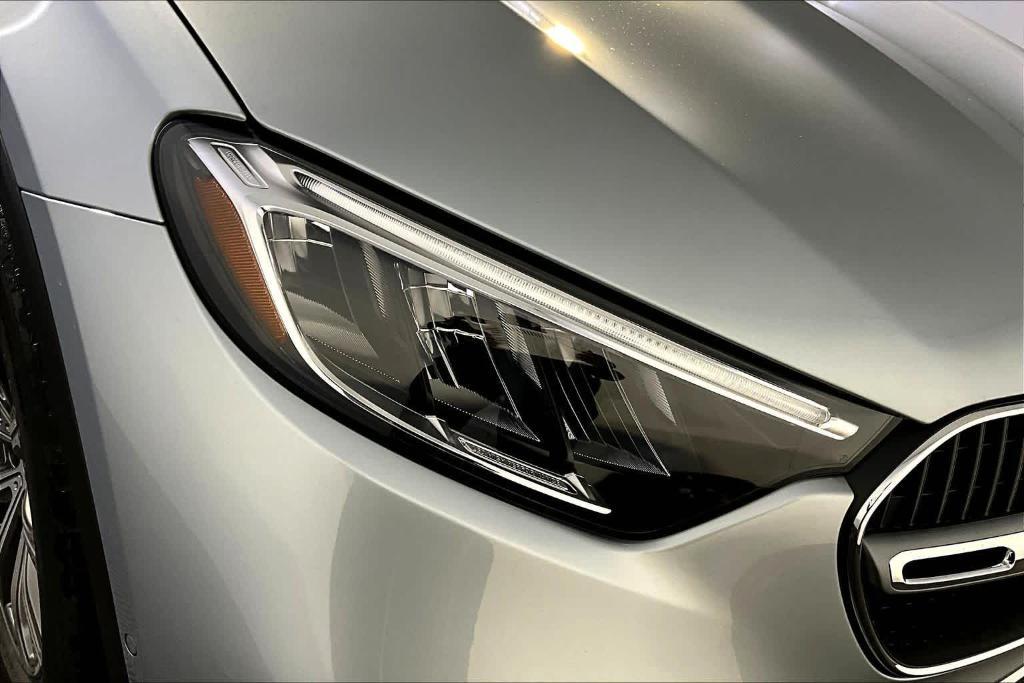 new 2026 Mercedes-Benz GLC 300 car, priced at $59,295