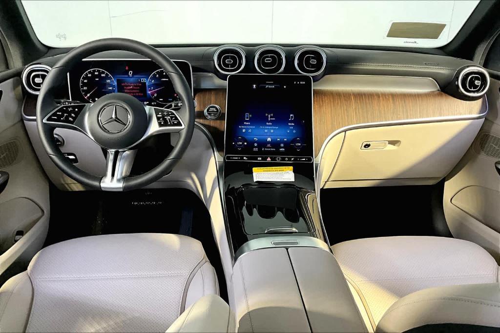 new 2024 Mercedes-Benz GLC 300 car, priced at $53,415