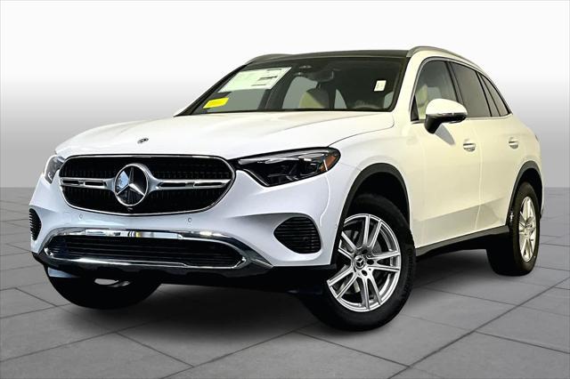 new 2025 Mercedes-Benz GLC 300 car, priced at $60,870