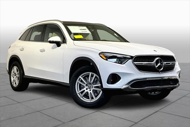 new 2025 Mercedes-Benz GLC 300 car, priced at $60,870