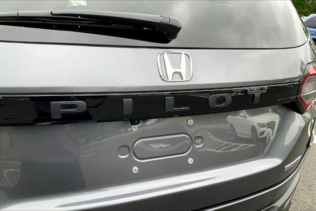 used 2023 Honda Pilot car, priced at $42,726