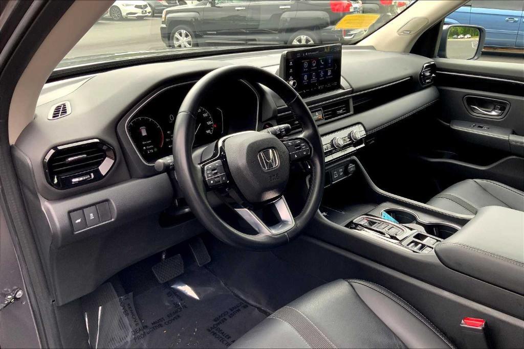 used 2023 Honda Pilot car, priced at $42,726