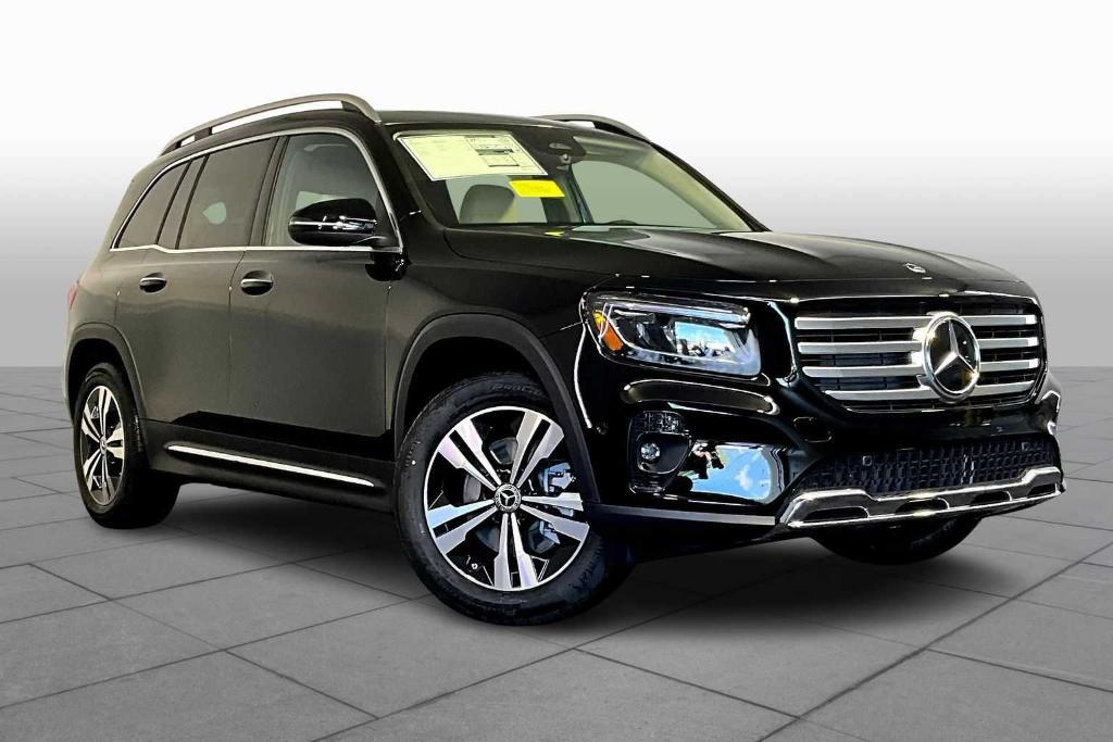 new 2025 Mercedes-Benz GLB 250 car, priced at $51,690