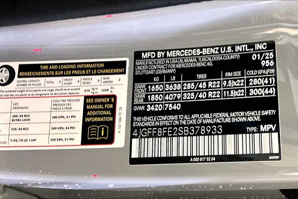 new 2025 Mercedes-Benz GLS 580 car, priced at $122,620