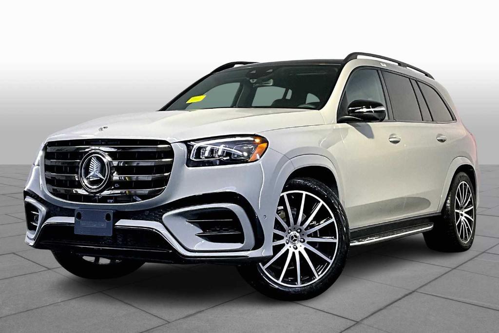 new 2025 Mercedes-Benz GLS 580 car, priced at $122,620