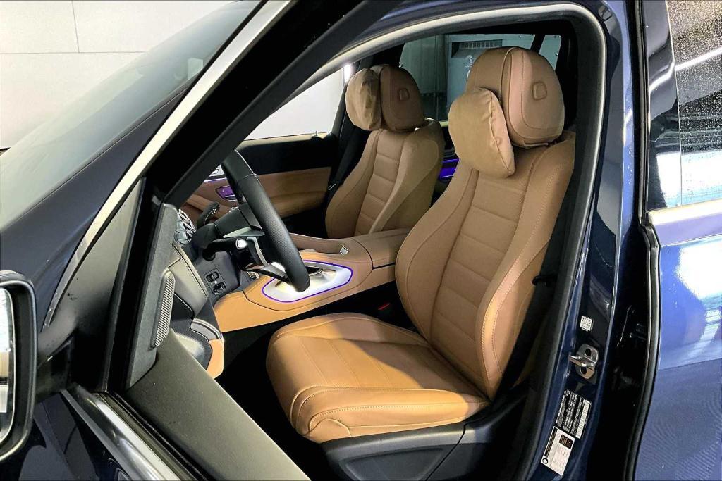 new 2025 Mercedes-Benz GLS 450 car, priced at $98,580