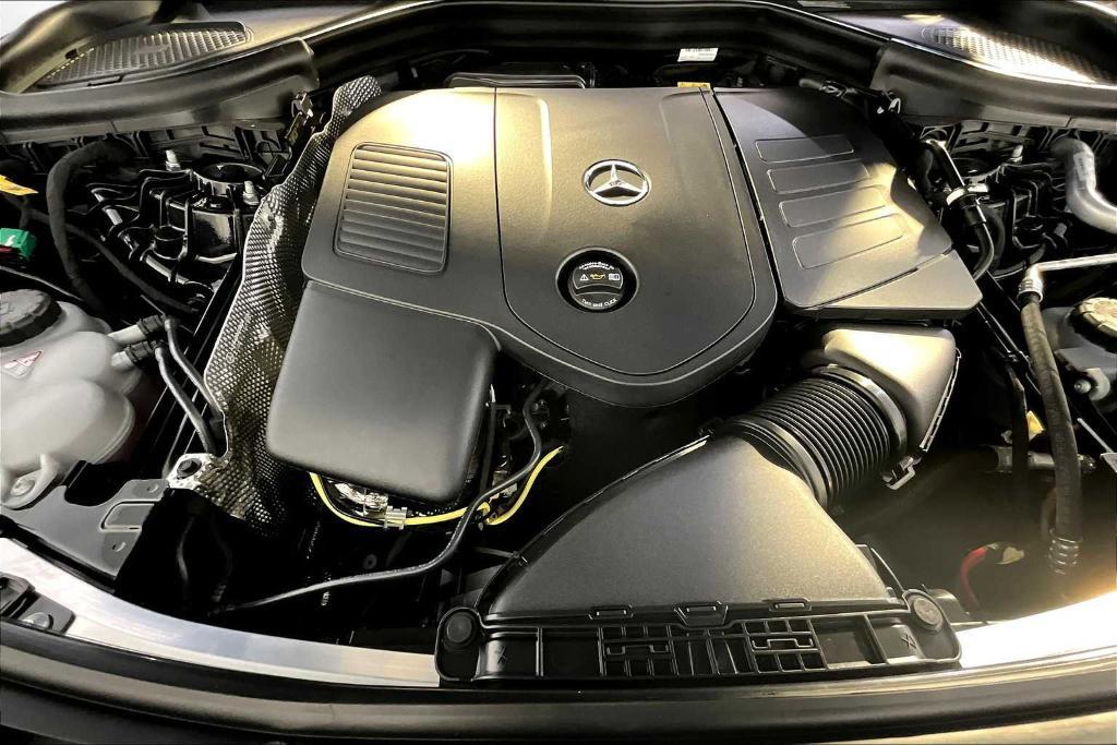 new 2025 Mercedes-Benz GLC 350e car, priced at $70,970