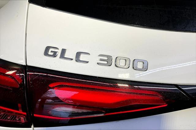 new 2025 Mercedes-Benz GLC 300 car, priced at $62,220