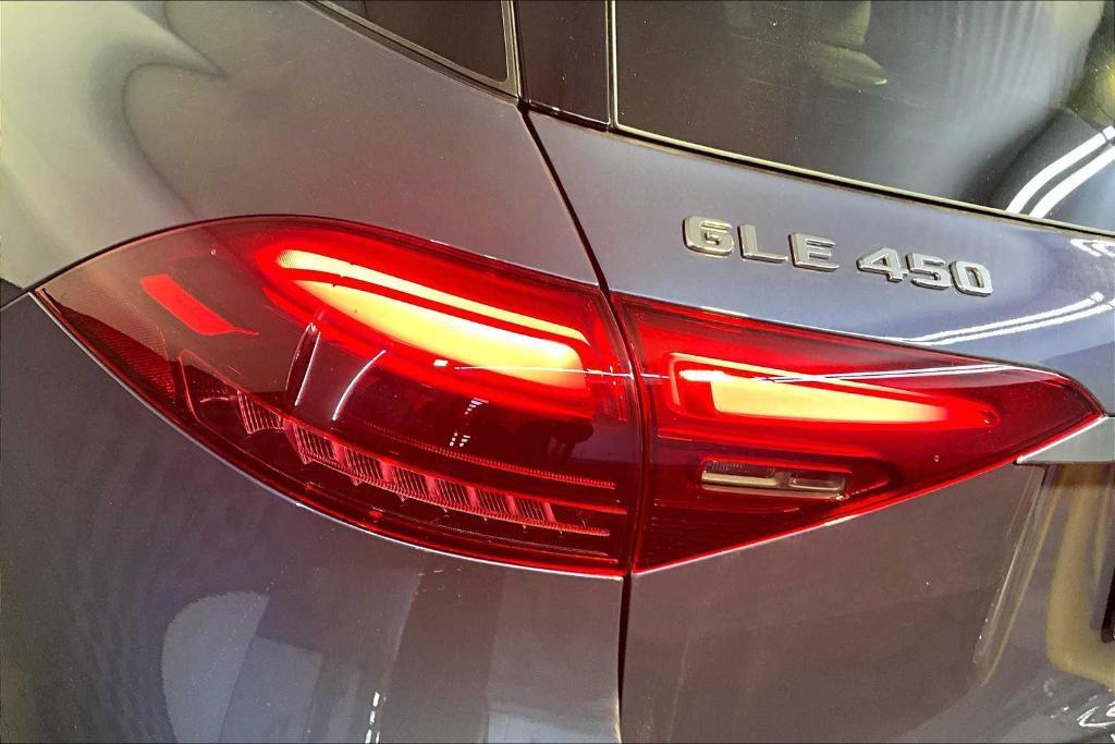 new 2026 Mercedes-Benz GLE 450 car, priced at $85,695