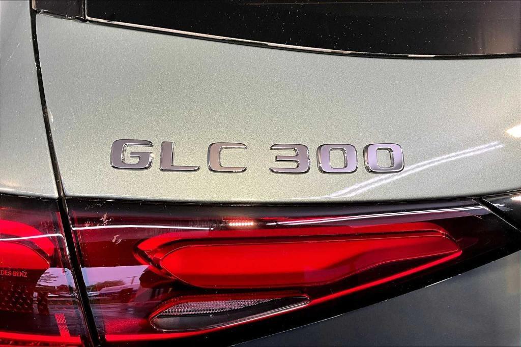 new 2025 Mercedes-Benz GLC 300 car, priced at $64,115