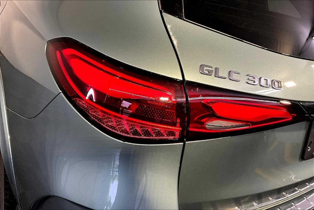 new 2025 Mercedes-Benz GLC 300 car, priced at $64,115