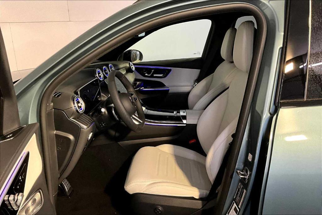 new 2025 Mercedes-Benz GLC 300 car, priced at $64,115