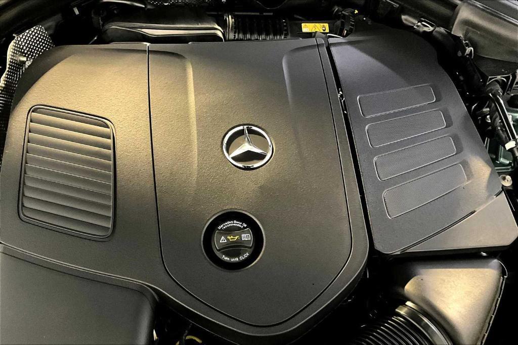 new 2025 Mercedes-Benz GLC 300 car, priced at $64,115