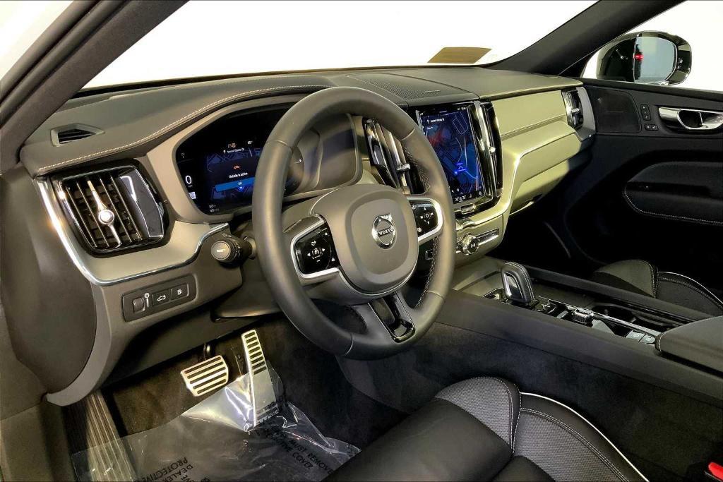 used 2022 Volvo XC60 Recharge Plug-In Hybrid car, priced at $41,877
