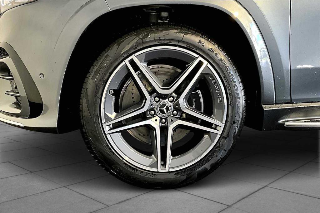 new 2026 Mercedes-Benz GLS 450 car, priced at $96,865