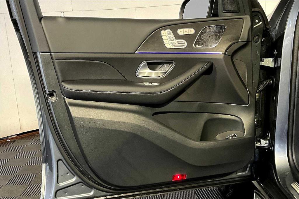 new 2026 Mercedes-Benz GLS 450 car, priced at $96,865