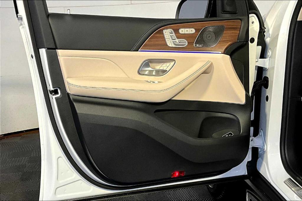 new 2026 Mercedes-Benz GLS 450 car, priced at $105,465