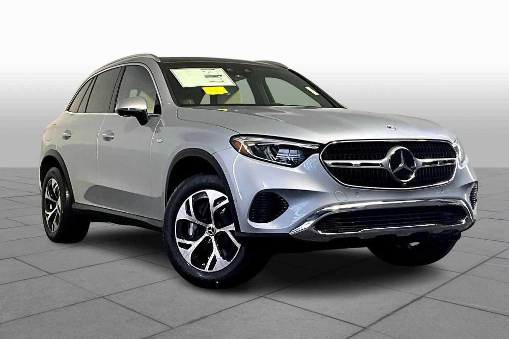 new 2025 Mercedes-Benz GLC 350e car, priced at $67,570