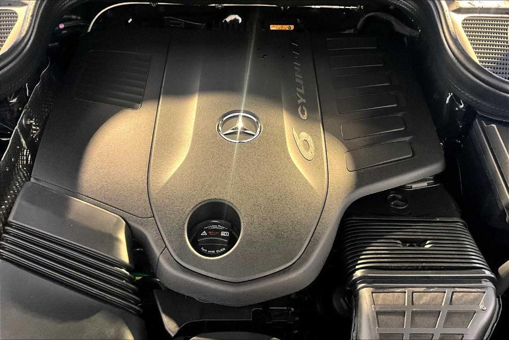 new 2026 Mercedes-Benz GLS 450 car, priced at $98,925