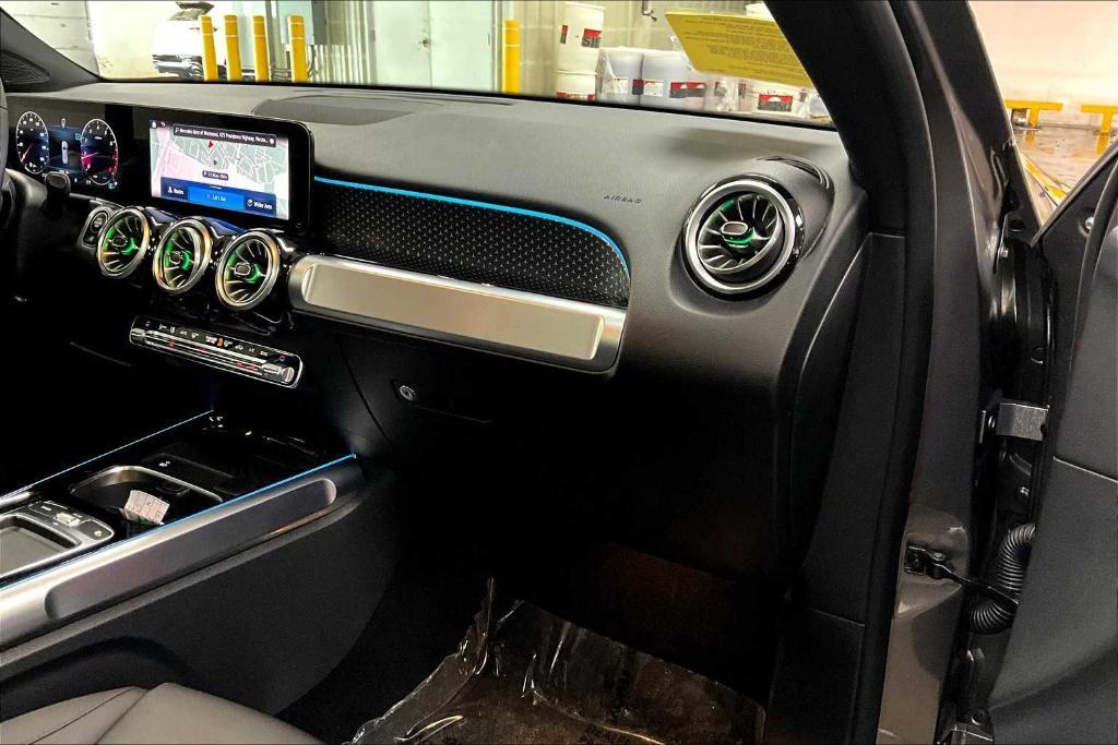 used 2025 Mercedes-Benz GLB 250 car, priced at $44,990