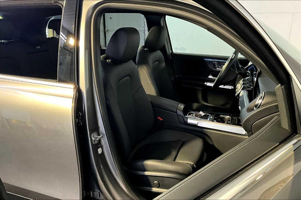 used 2025 Mercedes-Benz GLB 250 car, priced at $44,990