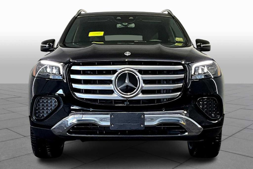 new 2025 Mercedes-Benz GLS 450 car, priced at $91,945