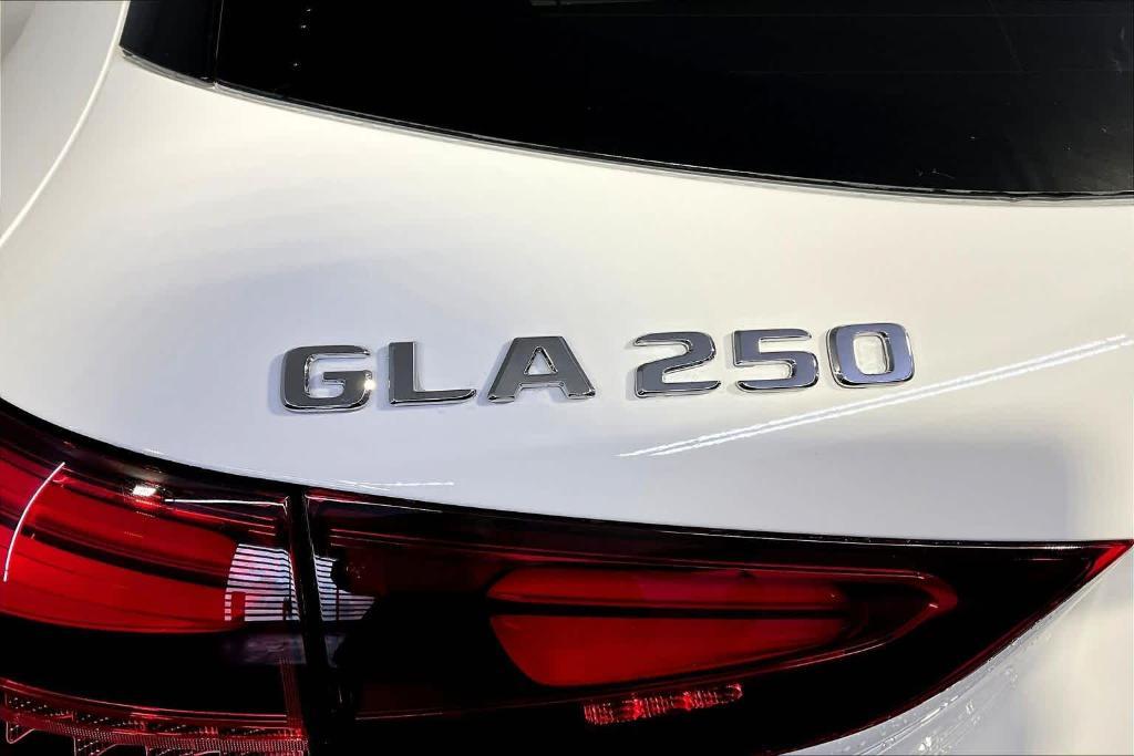 new 2026 Mercedes-Benz GLA 250 car, priced at $49,160