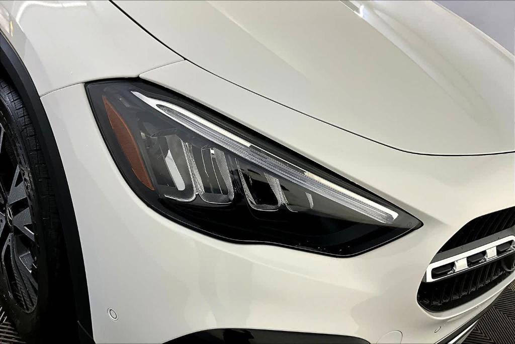 new 2026 Mercedes-Benz GLA 250 car, priced at $49,160