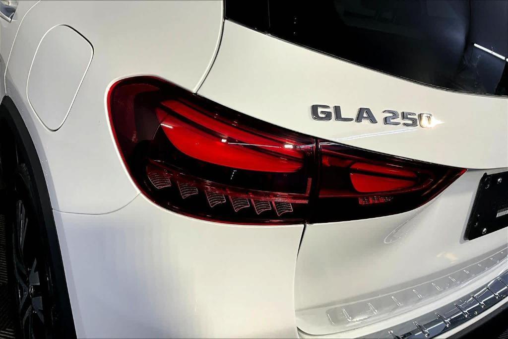 new 2026 Mercedes-Benz GLA 250 car, priced at $49,160