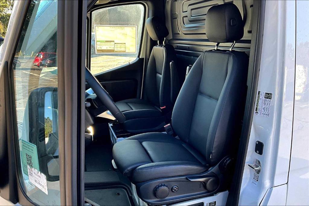 new 2025 Mercedes-Benz Sprinter 2500 car, priced at $62,814