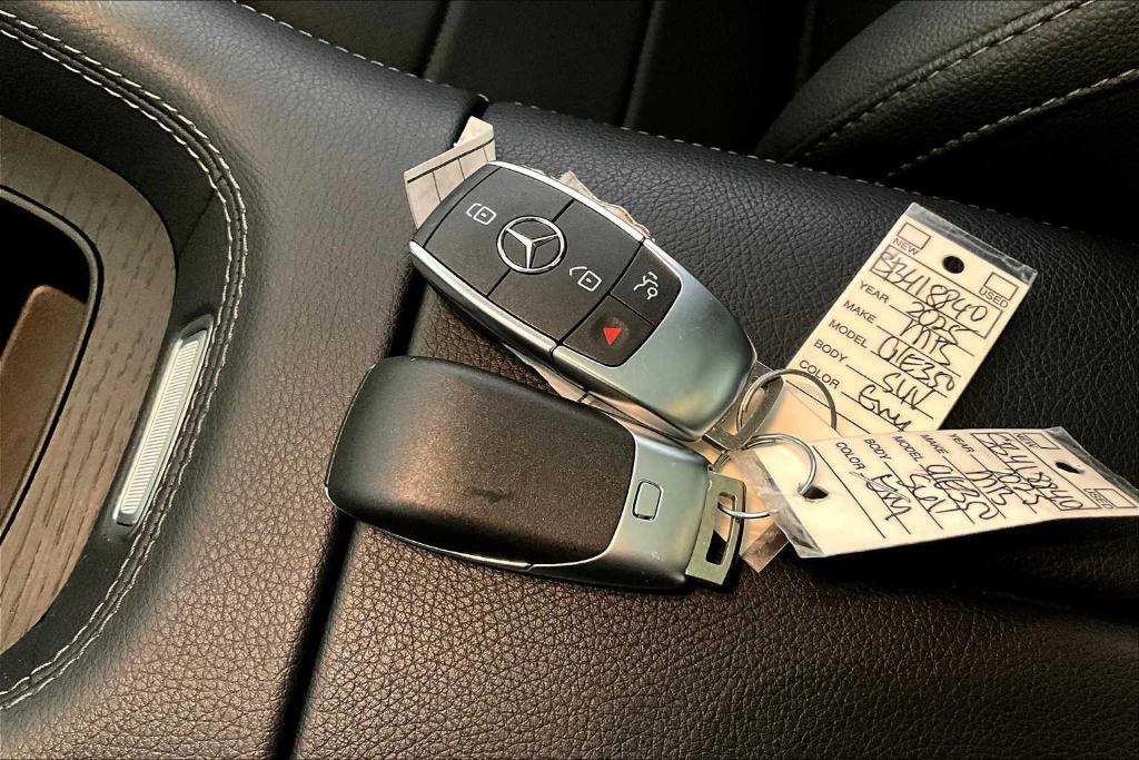 used 2025 Mercedes-Benz GLE 350 car, priced at $61,981